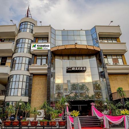 Treebo Bliss Hotel Джайпур Екстериор снимка