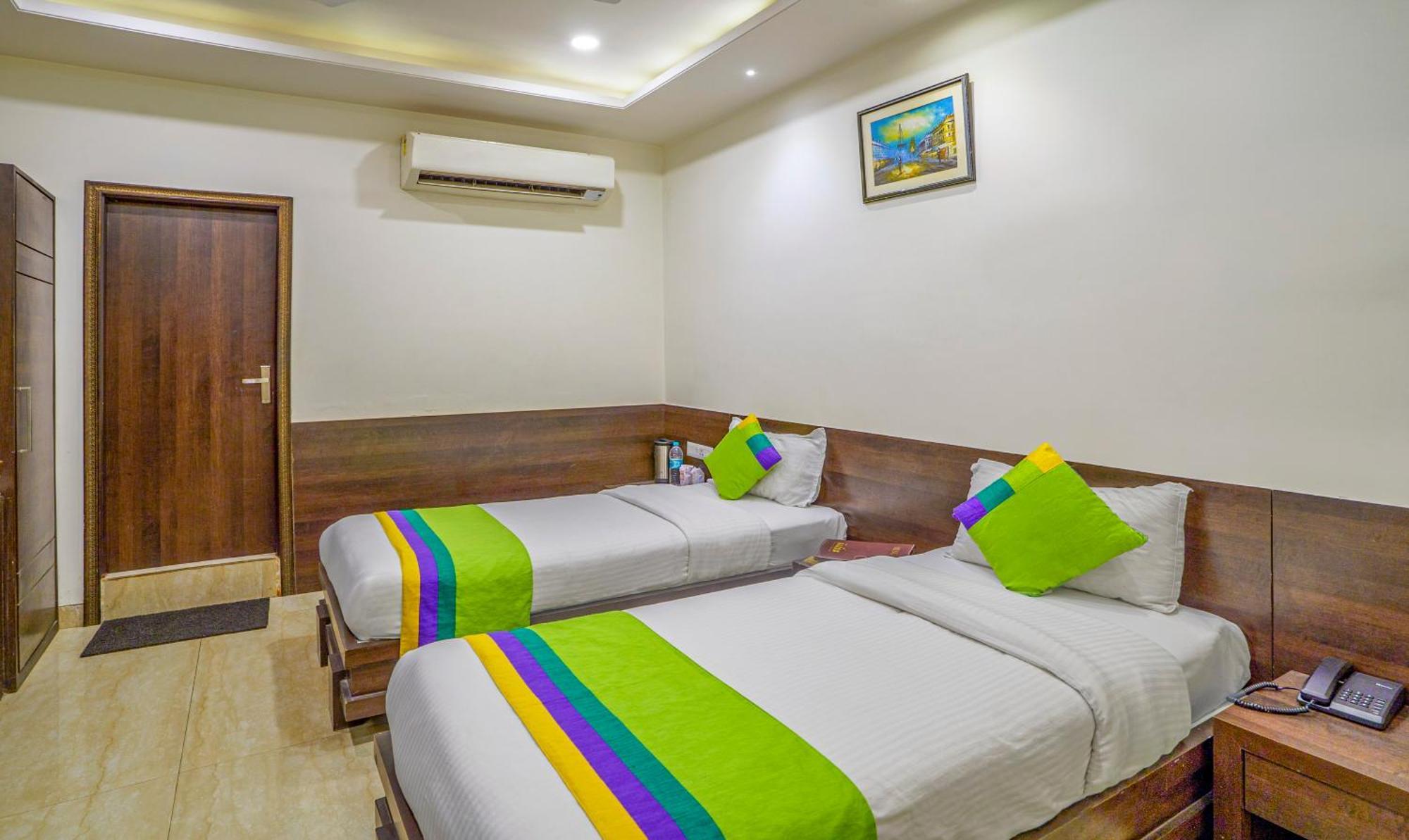 Treebo Bliss Hotel Джайпур Екстериор снимка